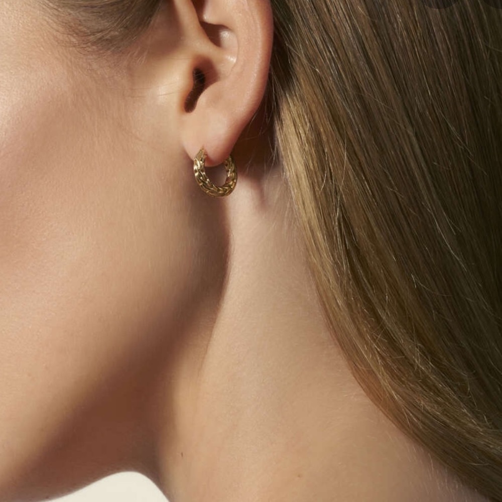 Tiny gold chain hoops